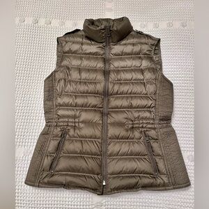 NWOT Burberry Women's Brit Quilted Puffer Vest, Olive Green, size large